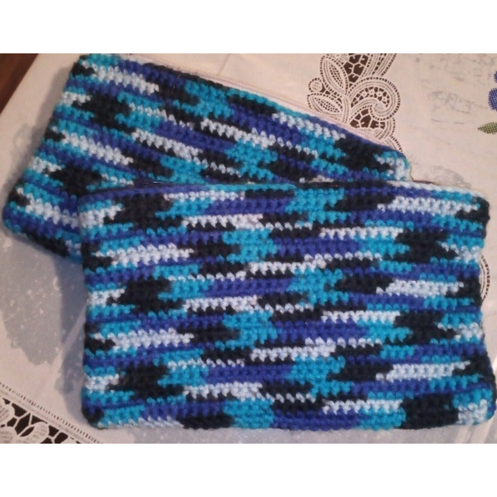 1 Shades of Blue Makeup/Pencil Pouch
